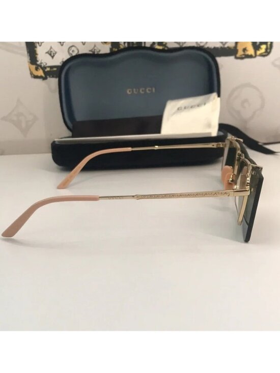 New Authentic Gucci GG0363S 001 Gold Flip-Up Rectangular Sunglasses Green Lenses